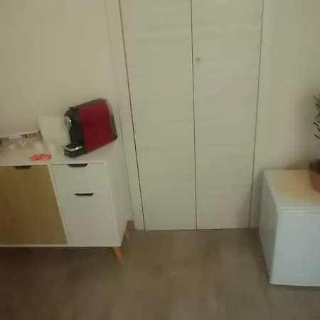 Maison Rouge Πανσιόν 3*