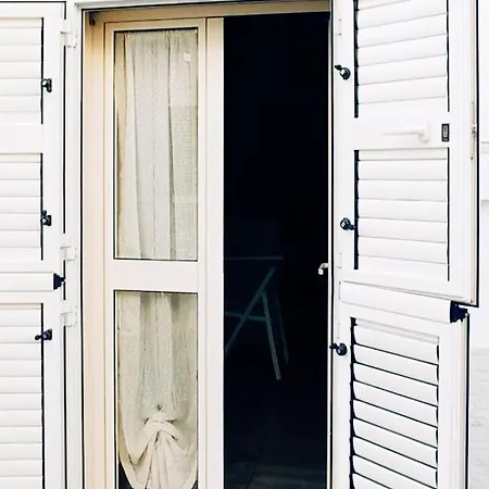 Maison Rouge Pensión *