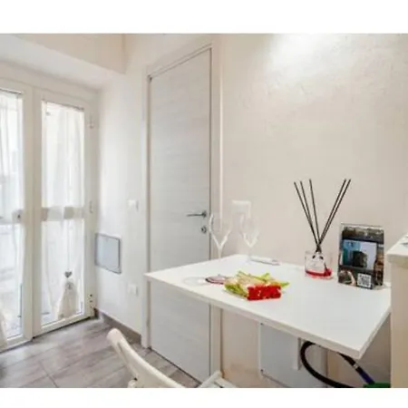 Πανσιόν Maison Rouge