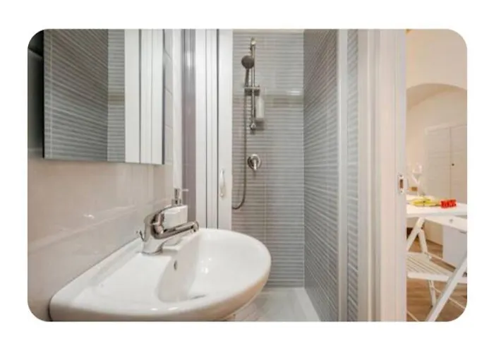 Maison Rouge 3*